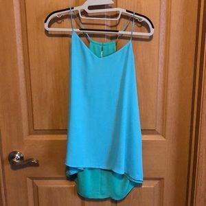 Reversible tank